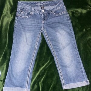 Ariya Blue Cropped Jeans